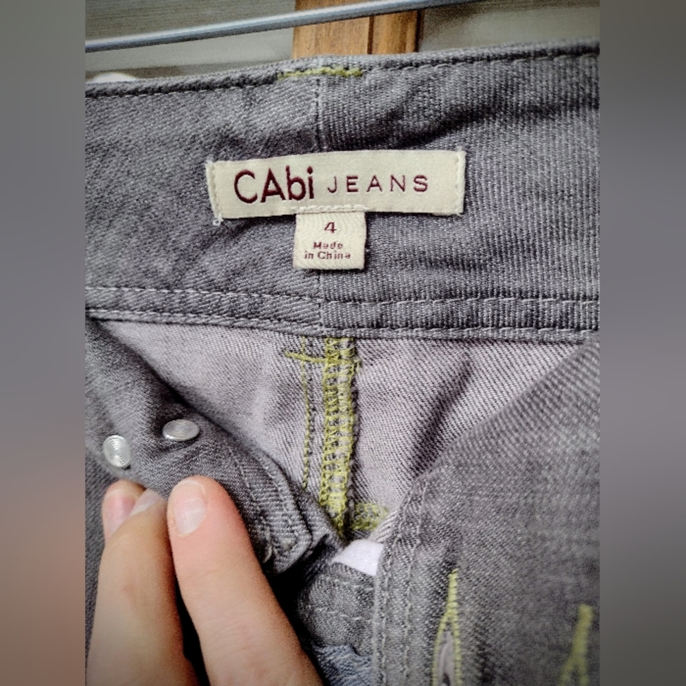 Brand New CAbi Size 4 Lou Lou Straight Leg Jeans Style #332 Grey w/ Stretch! - Picture 6 of 11